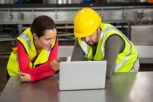 Level 1 Health and Safety Course for construction workers studying online